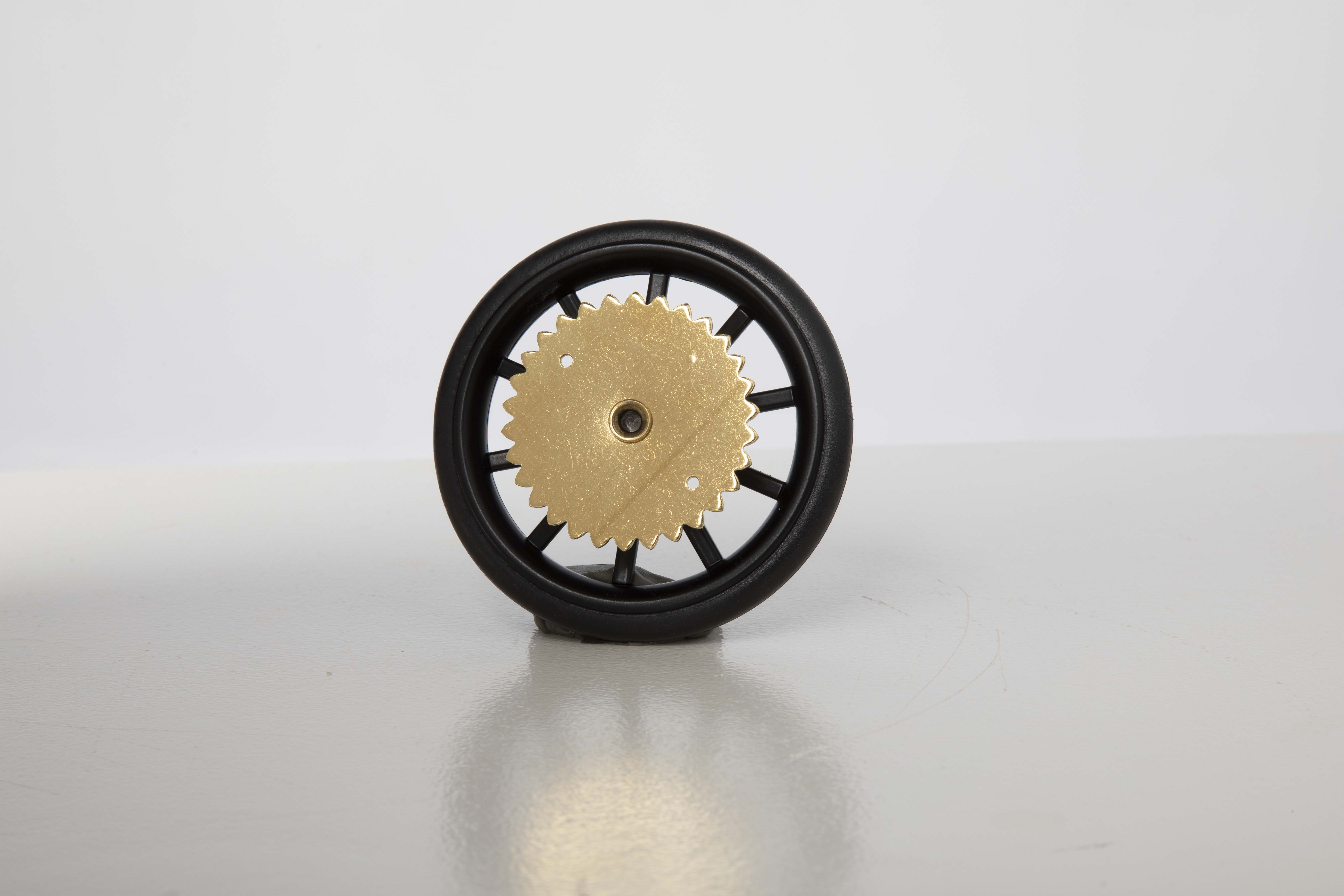 Wheel including cog wheel 84 mm, D305