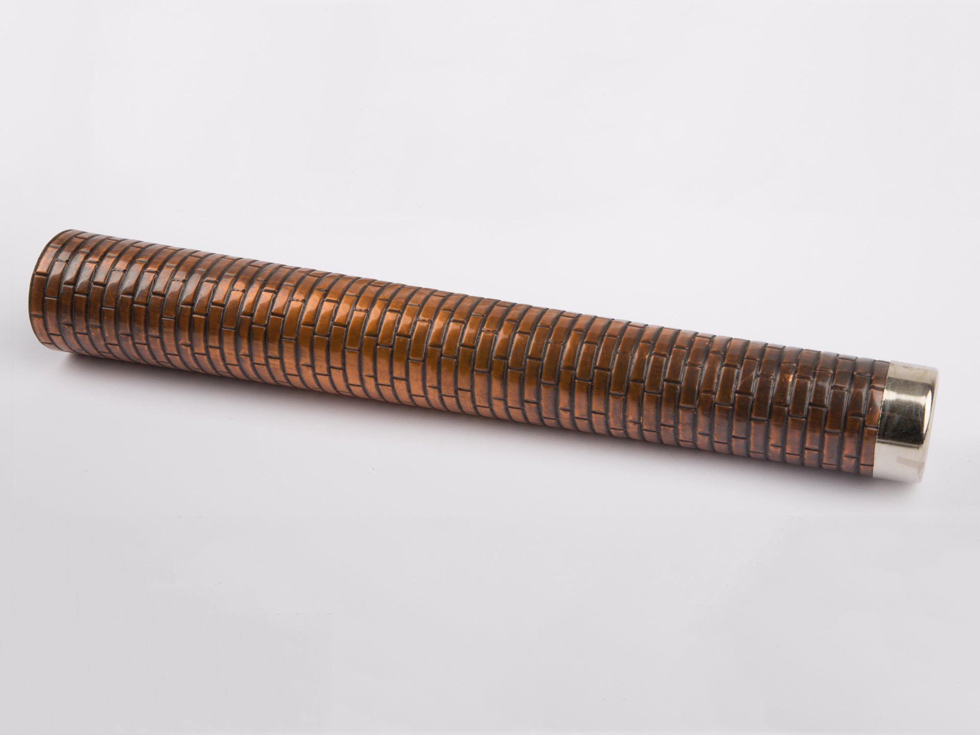 1565 Kamin D24