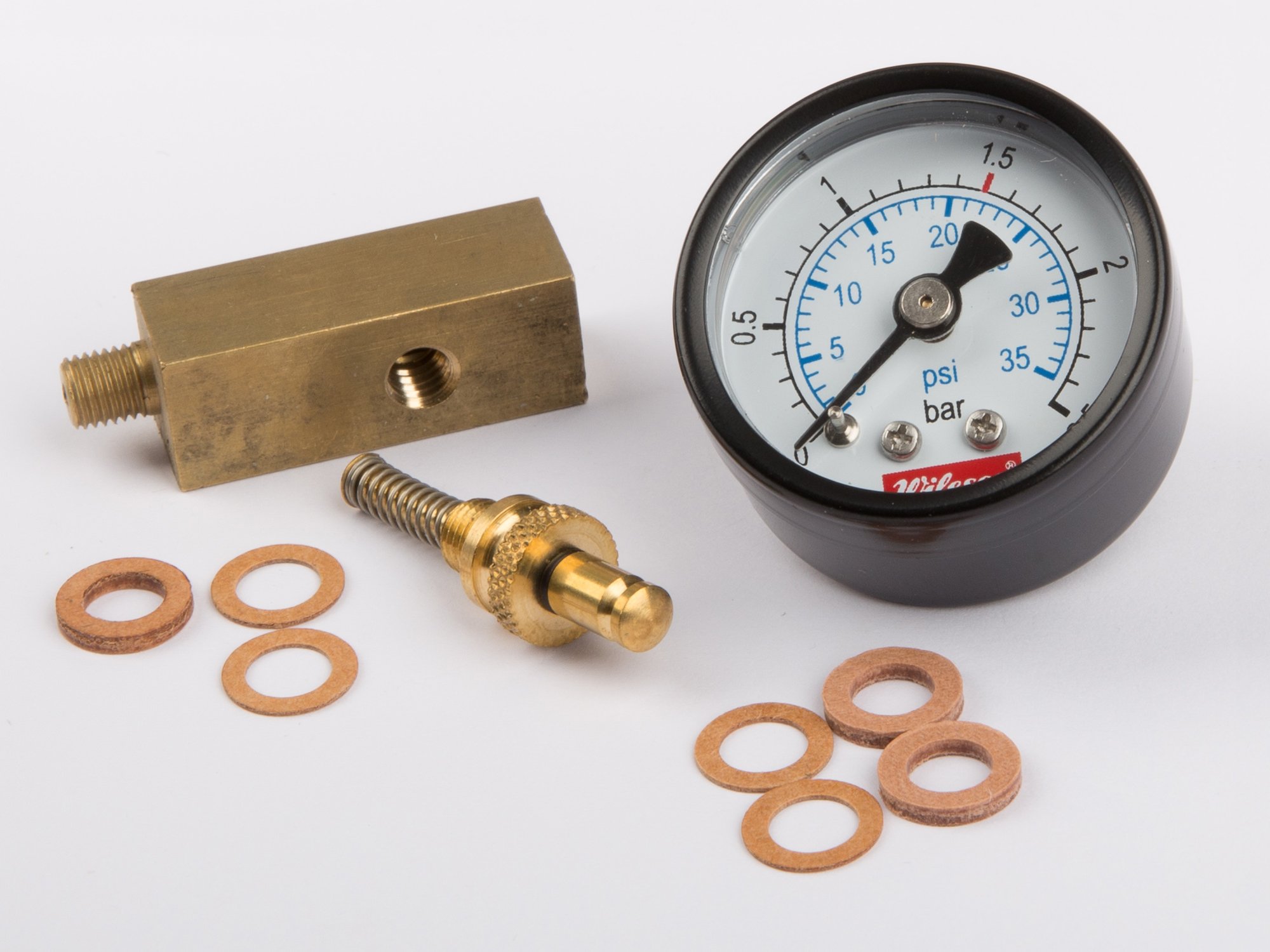 Manometer base, brass, 12 x 12 mm, thread connecting piece M6 x 0,75, spring loaded valve and manometer D15, D21